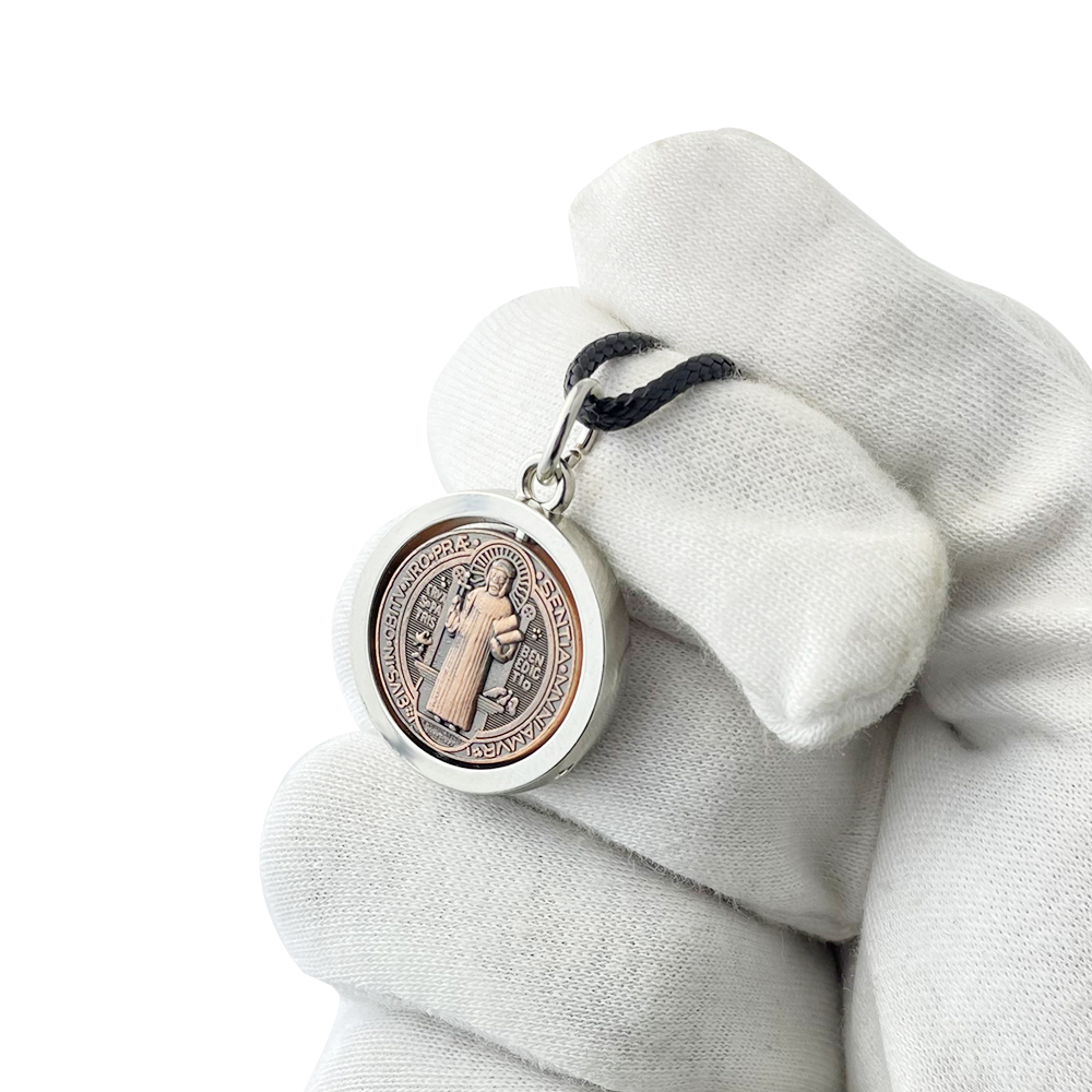 Jewelry & Watches Company - Новое ожерелье с медалью Святого Бенедикта,